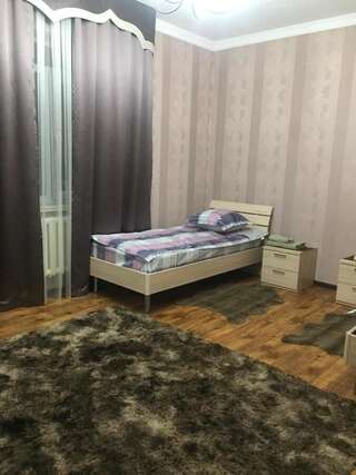 Проживание в семье guesthouse NUR Бишкек Стандартный двухместный номер с 2 отдельными кроватями-2